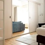 Appartement Spacious 3br At Schillerkiez - Groups & Families Berlijn