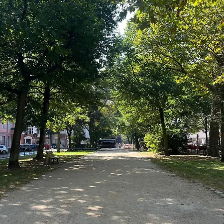 Spacious 3br At Schillerkiez - Groups & Families *