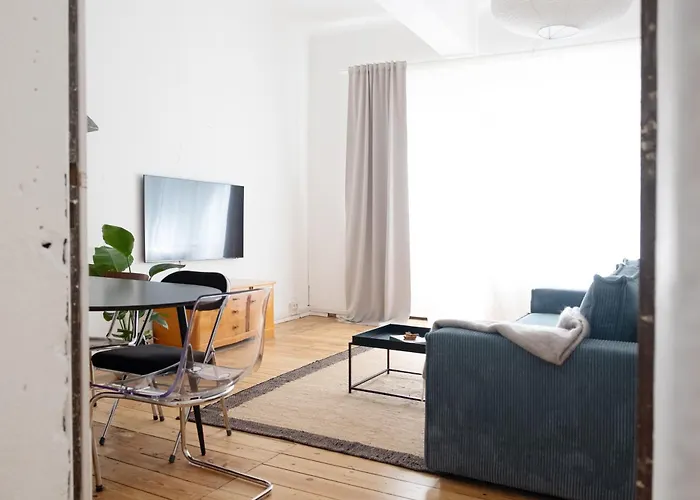 Spacious 3br At Schillerkiez - Groups & Families Berlin