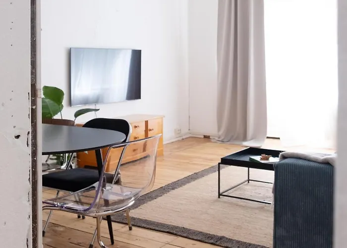 Apartamento Spacious 3br At Schillerkiez - Groups & Families Berlín