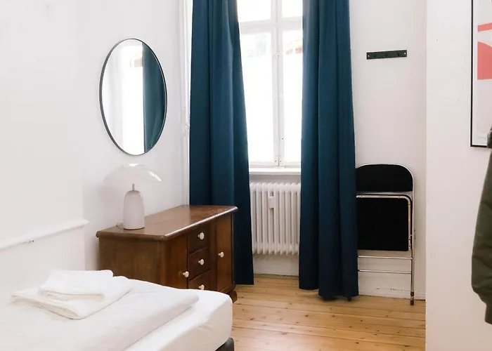 Spacious 3br At Schillerkiez - Groups & Families *