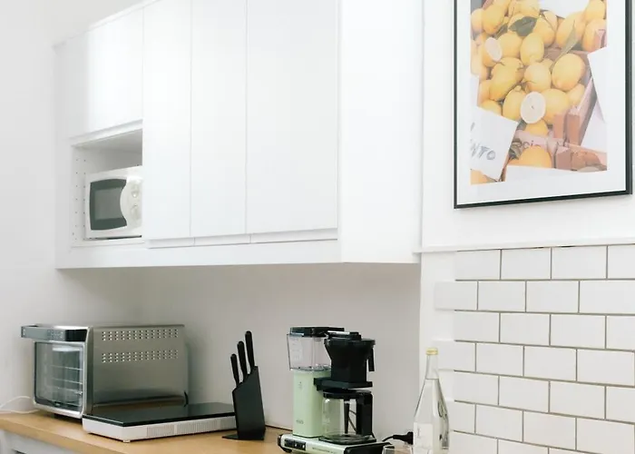 아파트 Spacious 3br At Schillerkiez - Groups & Families 베를린