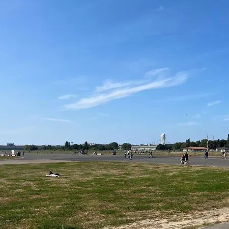 Cosy In Schillerkiez Berlin