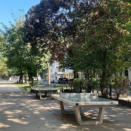 Cosy In Schillerkiez Apartment *