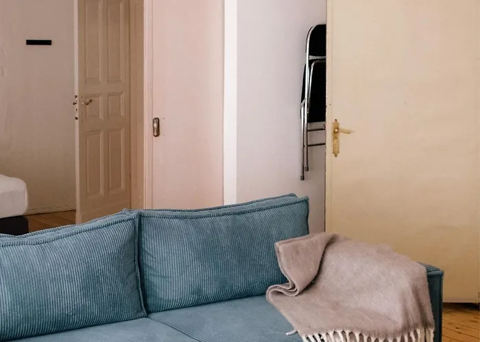 Apartman Spacious 3br At Schillerkiez - Groups & Families