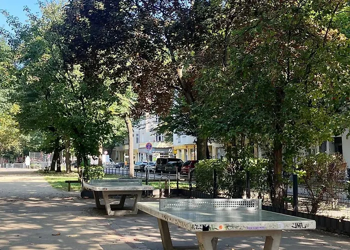 Spacious 3br At Schillerkiez - Groups & Families Apartman *