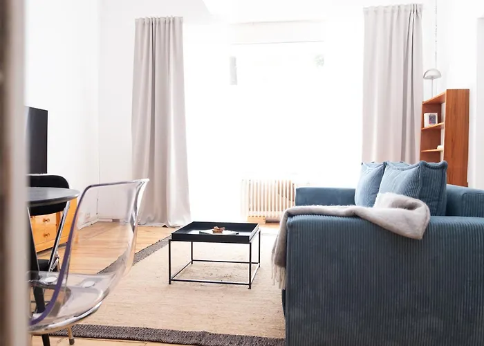 Cosy In Schillerkiez Apartment *