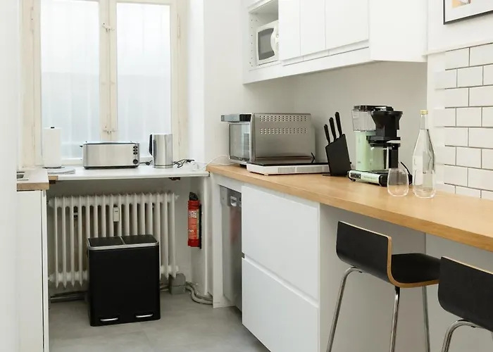 Apartman Spacious 3br At Schillerkiez - Groups & Families